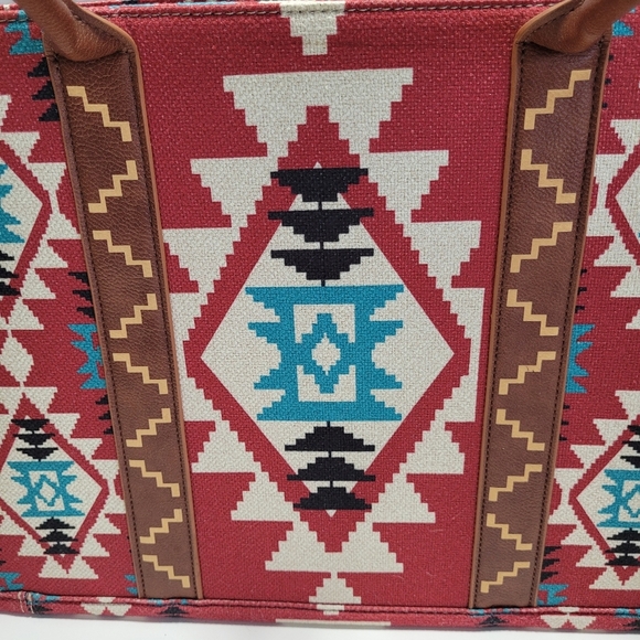 Wrangler Aztec Design Canvas Tote 12"x17" Handbag - Picture 6 of 9